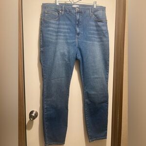 Good American Classic Denim Straight Leg Jeans